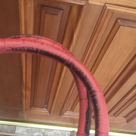 Coach Mid-size satchel. - Picture 4 of 8